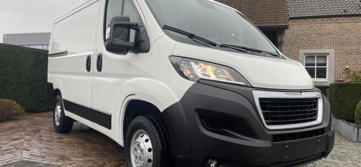 2dehands Peugeot  Boxer-2,2HDI-Airco-Bluetooth-cruise controle-camera-Gps-pdc achter-trekhaak 